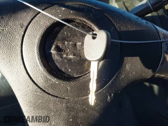 2008 Chevrolet HHR z VIN 3GNDA43D88S569100, wystawiony jako IAAI lot #40873555 z przebiegiem 186 850 mil mil oraz . Historia ofert i sprzedaży dostępna na DreamBid. Obrazek 11.