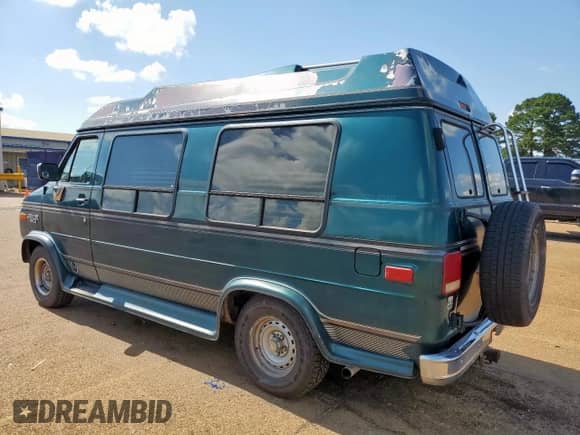 1995 Chevrolet Chevy Van с VIN 1GBEG25K9SF141922, выставлен на аукционе Copart как лот 58589795 с пробегом 77 242 миль миль и Списание • Salvage title. История ставок и продаж доступна на DreamBid. Изображение 2.
