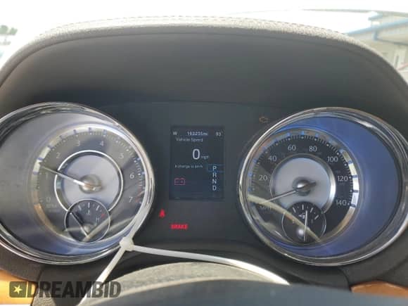 2012 Chrysler 300 Limited с VIN 2C3CCAHG2CH168075, выставлен на аукционе Copart как лот 62211135 с пробегом 163 235 миль миль и Списание • Salvage title. История ставок и продаж доступна на DreamBid. Изображение 9.