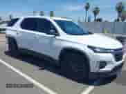 2022 Chevrolet Traverse LS z VIN 1GNEVFKW3NJ179834, wystawiony jako IAAI lot #42368999 z przebiegiem 37 045 mil mil oraz . Historia ofert i sprzedaży dostępna na DreamBid. Obrazek 1.