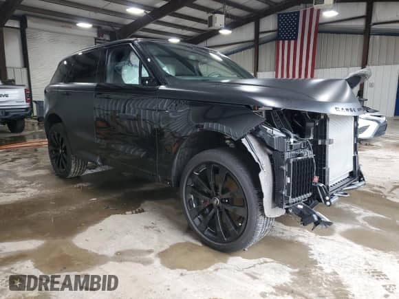 2025 Land Rover Range Rover Sport Autobiography with VIN SAL119E94SA450365, listed as a Copart auction lot 60019125 with 2,488 mi miles and Salvage title. Bid and sale history available at DreamBid. Image 4.