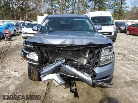 2015 Chevrolet Suburban LT z VIN 1GNSKJKC0FR646425, wystawiony jako Copart lot #44880954 z przebiegiem 116 995 mil mil oraz . Historia ofert i sprzedaży dostępna na DreamBid. Obrazek 5.