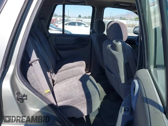 2003 Chevrolet TrailBlazer LS with VIN 1GNDS13S932324109, listed as a IAAI auction lot 42655499 with 150,757 mi miles and . Bid and sale history available at DreamBid. Image 8.