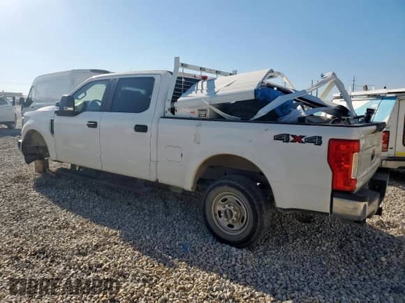 2019 Ford F-250 XL z VIN 1FT7W2B63KEF00847, wystawiony jako Copart lot #59713205 z przebiegiem 120 279 mil mil oraz Szkoda całkowita • Salvage title. Historia ofert i sprzedaży dostępna na DreamBid. Obrazek 2.