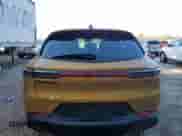 2024 Dodge Hornet GT z VIN ZACNDFAN1R3A39671, wystawiony jako Copart lot #42924435 z przebiegiem 18 123 mil mil oraz Czysty tytuł • Clean title. Historia ofert i sprzedaży dostępna na DreamBid. Obrazek 6.