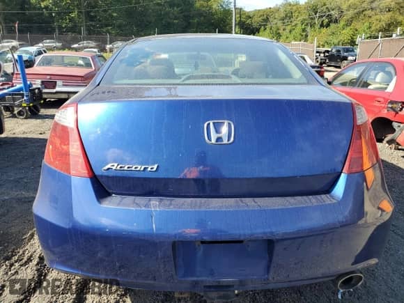 2010 Honda Accord EX with VIN 1HGCS1B7XAA018557, listed as a Copart auction lot 85141965 with 180,794 mi miles and Salvage title. Bid and sale history available at DreamBid. Image 6.