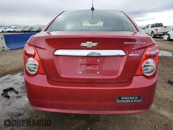 2016 Chevrolet Sonic LT z VIN 1G1JC5SB9G4116588, wystawiony jako Copart lot #47840565 z przebiegiem 65 981 mil mil oraz Szkoda całkowita • Salvage title. Historia ofert i sprzedaży dostępna na DreamBid. Obrazek 6.