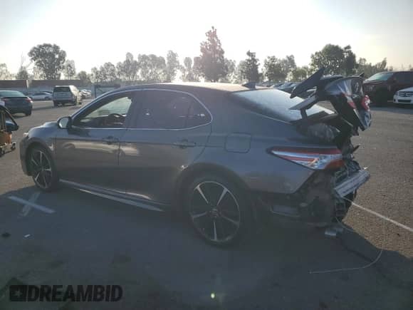 2020 Toyota Camry XSE z VIN 4T1K61AK6LU926019, wystawiony jako Copart lot #81892125 z przebiegiem 80 656 mil mil oraz Szkoda całkowita • Salvage title. Historia ofert i sprzedaży dostępna na DreamBid. Obrazek 2.