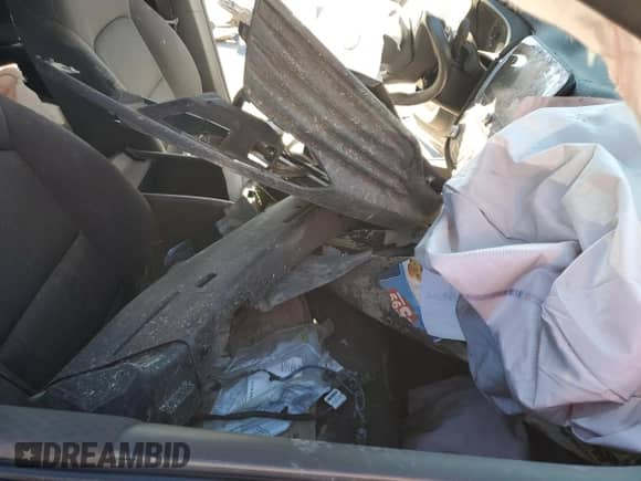 2025 Chevrolet Malibu LT с VIN 1G1ZD5ST9SF132280, выставлен на аукционе Copart как лот 89535695 с пробегом Не указан миль и На запчасти • Non repairable. История ставок и продаж доступна на DreamBid. Изображение 12.