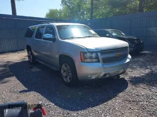 2013 Chevrolet Suburban LT с VIN 1GNSKJE7XDR103661, выставлен на аукционе IAAI как лот 42789275 с пробегом 181 234 миль миль и . История ставок и продаж доступна на DreamBid. Изображение 1.