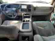 2003 Chevrolet Suburban LS z VIN 3GNEC16Z33G340355, wystawiony jako Copart lot #82348705 z przebiegiem 173 686 mil mil oraz Szkoda całkowita • Salvage title. Historia ofert i sprzedaży dostępna na DreamBid. Obrazek 8.