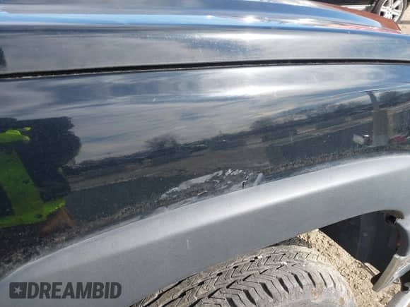 2004 Chevrolet Silverado 2500 LT с VIN 1GCGK23U84F146779, выставлен на аукционе IAAI как лот 41816441 с пробегом 163 631 миль миль и . История ставок и продаж доступна на DreamBid. Изображение 19.