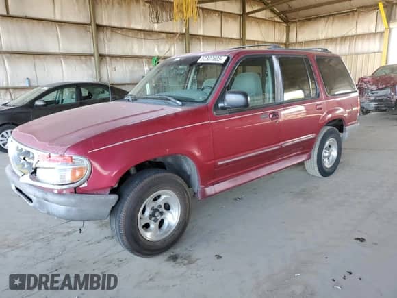 1996 Ford Explorer XL с VIN 1FMDU32XXTZA06644, выставлен на аукционе Copart как лот 52307605 с пробегом 115 945 миль миль и Списание • Salvage title. История ставок и продаж доступна на DreamBid. Изображение 1.