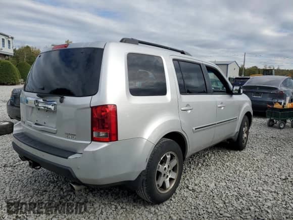 2009 Honda Pilot Touring with VIN 5FNYF48929B016937, listed as a Copart auction lot 86481055 with 164,969 mi miles and Clean title. Bid and sale history available at DreamBid. Image 3.