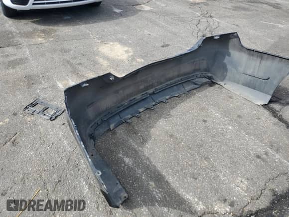 2015 Toyota Camry SE z VIN 4T1BF1FK5FU894791, wystawiony jako Copart lot #82327015 z przebiegiem 218 883 mil mil oraz Szkoda całkowita • Salvage title. Historia ofert i sprzedaży dostępna na DreamBid. Obrazek 12.