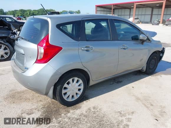 2015 Nissan Note S с VIN 3N1CE2CP9FL372700, выставлен на аукционе IAAI как лот 42708967 с пробегом 109 745 миль миль и . История ставок и продаж доступна на DreamBid. Изображение 4.