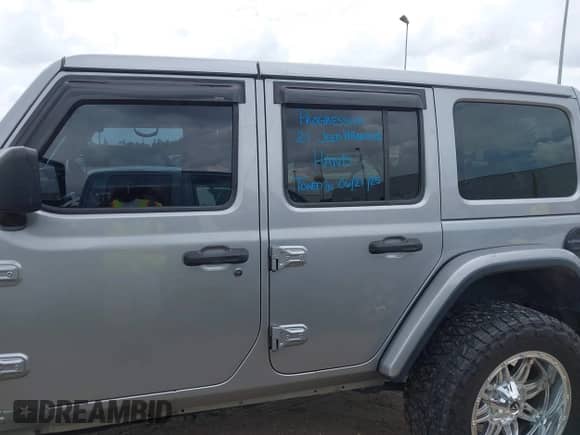 2021 Jeep Wrangler Unlimited Rubicon with VIN 1C4HJXFNXMW524545, listed as a IAAI auction lot 42774766 with 115,439 mi miles and . Bid and sale history available at DreamBid. Image 15.