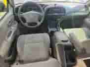 2004 Toyota Tundra SR5 z VIN 5TBBT44124S442610, wystawiony jako Copart lot #70451445 z przebiegiem 258 271 mil mil oraz Czysty tytuł • Clean title. Historia ofert i sprzedaży dostępna na DreamBid. Obrazek 8.