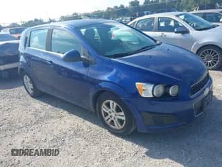 2013 Chevrolet Sonic LT с VIN 1G1JC6SB2D4197192, выставлен на аукционе IAAI как лот 43128195 с пробегом 158 012 миль миль и . История ставок и продаж доступна на DreamBid. Изображение 1.
