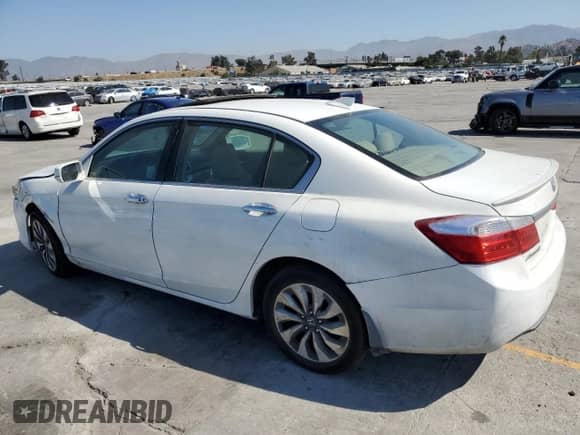 2015 Honda Accord Touring z VIN 1HGCR6F72FA008180, wystawiony jako Copart lot #70205785 z przebiegiem 51 056 mil mil oraz Szkoda całkowita • Salvage title. Historia ofert i sprzedaży dostępna na DreamBid. Obrazek 2.