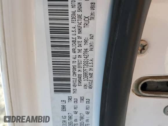 2016 Ram 1500 ST z VIN 1C6RR7FT2GS142704, wystawiony jako Copart lot #58522595 z przebiegiem 135 414 mil mil oraz Szkoda całkowita • Salvage title. Historia ofert i sprzedaży dostępna na DreamBid. Obrazek 12.