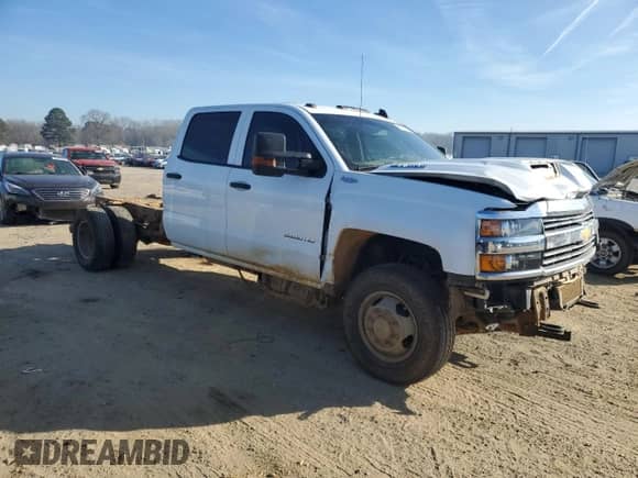 2018 Chevrolet Silverado 3500HD Work Truck с VIN 1GB4KYCY3JF224121, выставлен на аукционе Copart как лот 46799075 с пробегом 176 189 миль миль и Списание • Salvage title. История ставок и продаж доступна на DreamBid. Изображение 4.