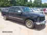 2006 GMC Sierra 1500 SL z VIN 2GTEC13V961297714, wystawiony jako IAAI lot #42718174 z przebiegiem 239 103 mil mil oraz . Historia ofert i sprzedaży dostępna na DreamBid. Obrazek 1.