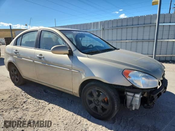 2006 Hyundai Accent GLS z VIN KMHCN46C36U040755, wystawiony jako Copart lot #86664095 z przebiegiem 226 111 mil mil oraz Szkoda całkowita • Salvage title. Historia ofert i sprzedaży dostępna na DreamBid. Obrazek 4.