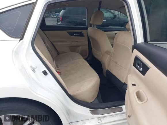 2015 Nissan Altima S z VIN 1N4AL3AP2FC579076, wystawiony jako IAAI lot #43417561 z przebiegiem 162 679 mil mil oraz . Historia ofert i sprzedaży dostępna na DreamBid. Obrazek 8.