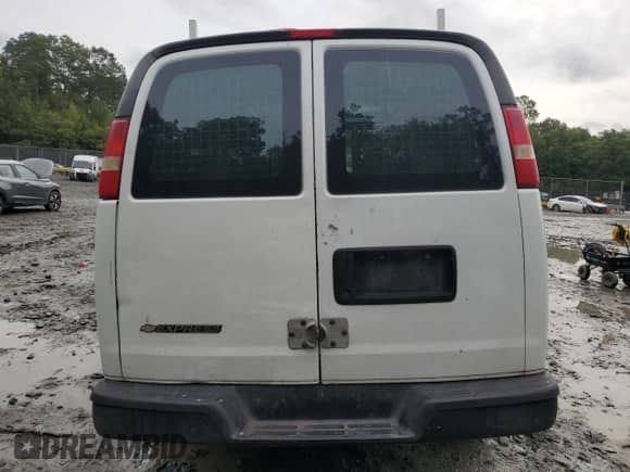 2011 Chevrolet Express Cargo with VIN 1GCSGAFX1B1177670, listed as a Copart auction lot 73042324 with Not provided miles and Salvage title. Bid and sale history available at DreamBid. Image 6.