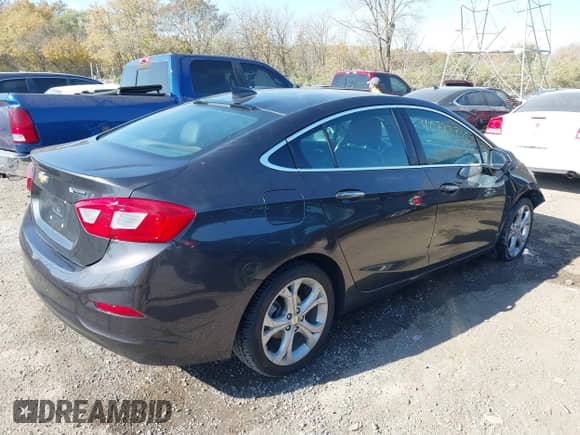 2017 Chevrolet Cruze Premier с VIN 1G1BF5SM5H7170872, выставлен на аукционе IAAI как лот 40722745 с пробегом 70 467 миль миль и . История ставок и продаж доступна на DreamBid. Изображение 4.