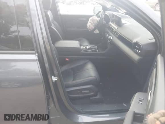 2026 Honda Passport TrailSport Elite with VIN 5FNYF9H80TB017421, listed as a IAAI auction lot 43186694 with 4,948 mi miles and . Bid and sale history available at DreamBid. Image 5.