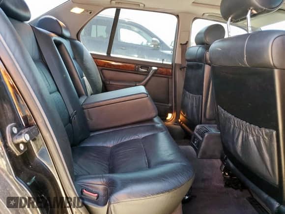 1994 BMW 7 Series с VIN WBAGD4326RDE68022, выставлен на аукционе Copart как лот 57808115 с пробегом 220 431 миль миль и Чистый • Clean title. История ставок и продаж доступна на DreamBid. Изображение 10.