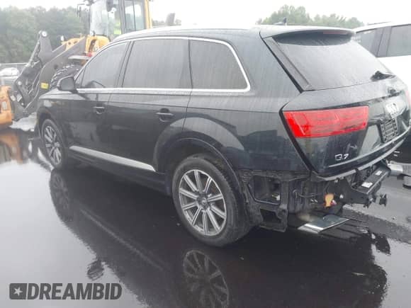2017 Audi Q7 Premium Plus with VIN WA1LAAF75HD022384, listed as a IAAI auction lot 42863131 with 126,870 mi miles and . Bid and sale history available at DreamBid. Image 3.