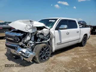 2019 Ram 1500 Limited z VIN 1C6RREHT3KN683818, wystawiony jako Copart lot #58583145 z przebiegiem Nie podano mil oraz Szkoda całkowita • Salvage title. Historia ofert i sprzedaży dostępna na DreamBid. Obrazek 1.