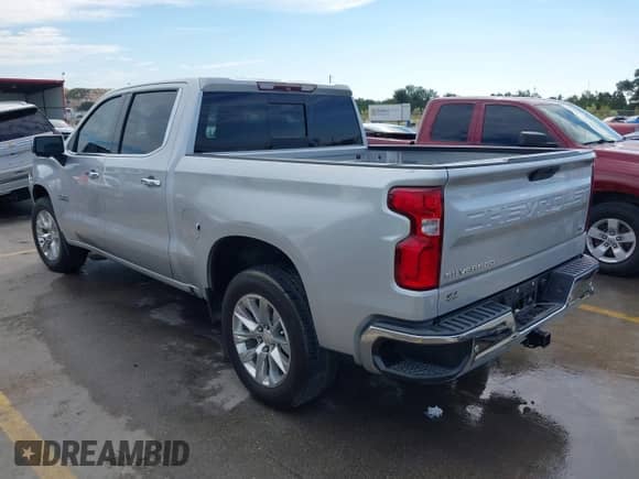 2019 Chevrolet Silverado 1500 LTZ with VIN 3GCPWEED3KG176366, listed as a IAAI auction lot 43404568 with 43,699 mi miles and . Bid and sale history available at DreamBid. Image 3.
