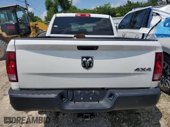 2023 Ram 1500 SSV z VIN 1C6RR7XT0PS596366, wystawiony jako Copart lot #62472045 z przebiegiem 14 547 mil mil oraz Szkoda całkowita • Salvage title. Historia ofert i sprzedaży dostępna na DreamBid. Obrazek 6.