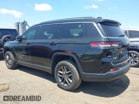 2022 Jeep Grand Cherokee Limited with VIN 1C4RJKBGXN8541947, listed as a IAAI auction lot 42553134 with 1,930 mi miles and . Bid and sale history available at DreamBid. Image 3.
