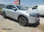 2025 Nissan Pathfinder SL with VIN 5N1DR3CD1SC210255, listed as a Copart auction lot 67291405 with 8,245 mi miles and Salvage title. Bid and sale history available at DreamBid. Image 4.