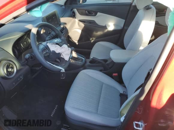 2023 Hyundai Kona SEL с VIN KM8K62ABXPU019933, выставлен на аукционе Copart как лот 70951245 с пробегом 28 460 миль миль и Списание • Salvage title. История ставок и продаж доступна на DreamBid. Изображение 7.