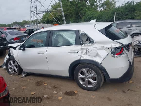 2024 Honda HR-V LX with VIN 3CZRZ2H35RM771808, listed as a IAAI auction lot 43045094 with 13,817 mi miles and . Bid and sale history available at DreamBid. Image 15.