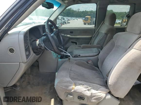2000 Chevrolet Silverado 2500 LS с VIN 1GCGK29U8YE408139, выставлен на аукционе Copart как лот 60900574 с пробегом 183 080 миль миль и Чистый • Clean title. История ставок и продаж доступна на DreamBid. Изображение 7.