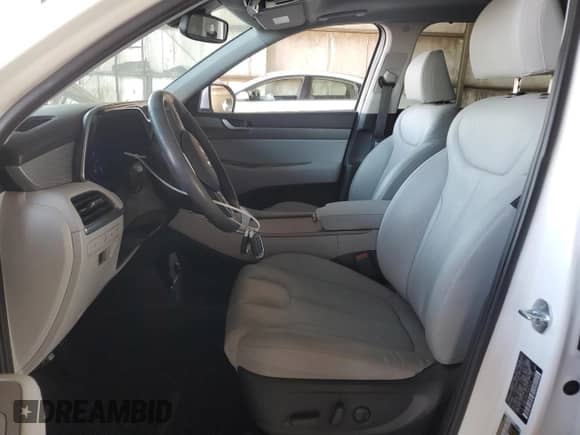 2022 Hyundai Palisade SEL с VIN KM8R44HE7NU476129, выставлен на аукционе Copart как лот 70677034 с пробегом 17 564 миль миль и Списание • Salvage title. История ставок и продаж доступна на DreamBid. Изображение 7.