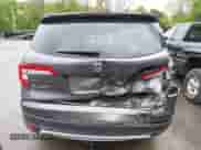 2022 Honda Pilot EX-L z VIN 5FNYF5H55NB006660, wystawiony jako IAAI lot #42240607 z przebiegiem 55 632 mil mil oraz . Historia ofert i sprzedaży dostępna na DreamBid. Obrazek 16.