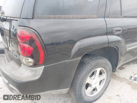 2002 Chevrolet TrailBlazer LTZ с VIN 1GNDT13SX22111455, выставлен на аукционе IAAI как лот 43520232 с пробегом 193 228 миль миль и . История ставок и продаж доступна на DreamBid. Изображение 6.