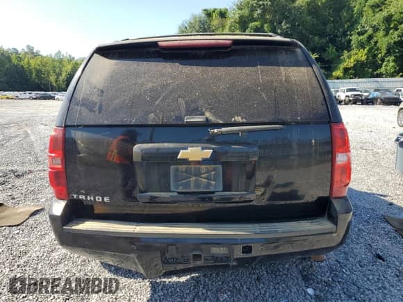 2013 Chevrolet Tahoe LT z VIN 1GNSKBE03DR309624, wystawiony jako Copart lot #68484505 z przebiegiem 280 974 mil mil oraz Szkoda całkowita • Salvage title. Historia ofert i sprzedaży dostępna na DreamBid. Obrazek 6.