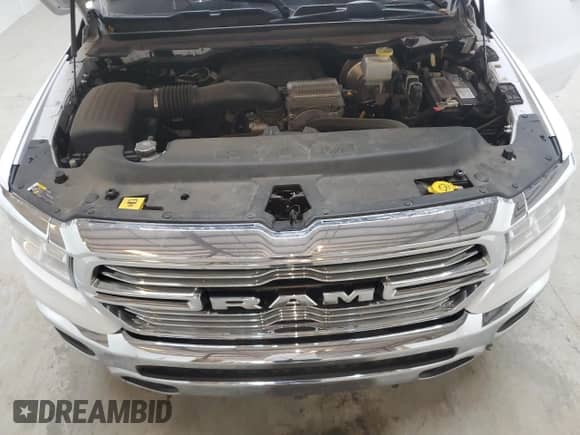 2024 Ram 1500 Laramie z VIN 1C6RREJT4RN220011, wystawiony jako Copart lot #69116525 z przebiegiem 46 649 mil mil oraz Czysty tytuł • Clean title. Historia ofert i sprzedaży dostępna na DreamBid. Obrazek 11.