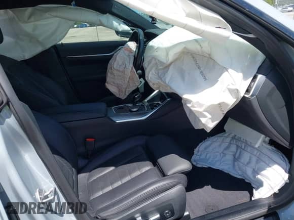 2023 BMW 4 Series M440i с VIN WBA63AW0XPFP50556, выставлен на аукционе IAAI как лот 42517241 с пробегом 33 079 миль миль и . История ставок и продаж доступна на DreamBid. Изображение 5.