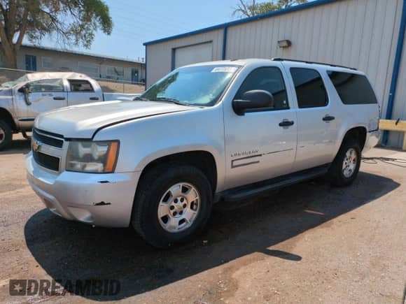 2010 Chevrolet Suburban LS с VIN 1GNUKHE36AR139194, выставлен на аукционе Copart как лот 64773325 с пробегом 224 248 миль миль и Списание • Salvage title. История ставок и продаж доступна на DreamBid. Изображение 1.
