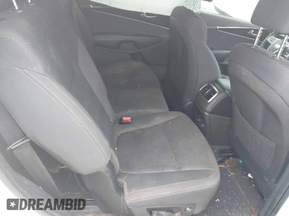 2020 Kia Sorento LX with VIN 5XYPG4A39LG694406, listed as a IAAI auction lot 43085393 with 108,132 mi miles and . Bid and sale history available at DreamBid. Image 8.